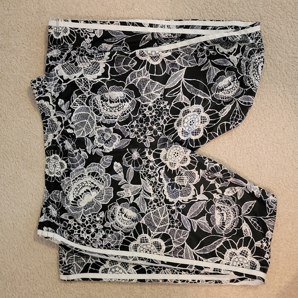 Adidas x Farm Rio Track Leggings Black and White Floral Lace - Picture 2 of 4
